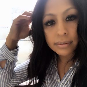 Meet your Posher, Naomi